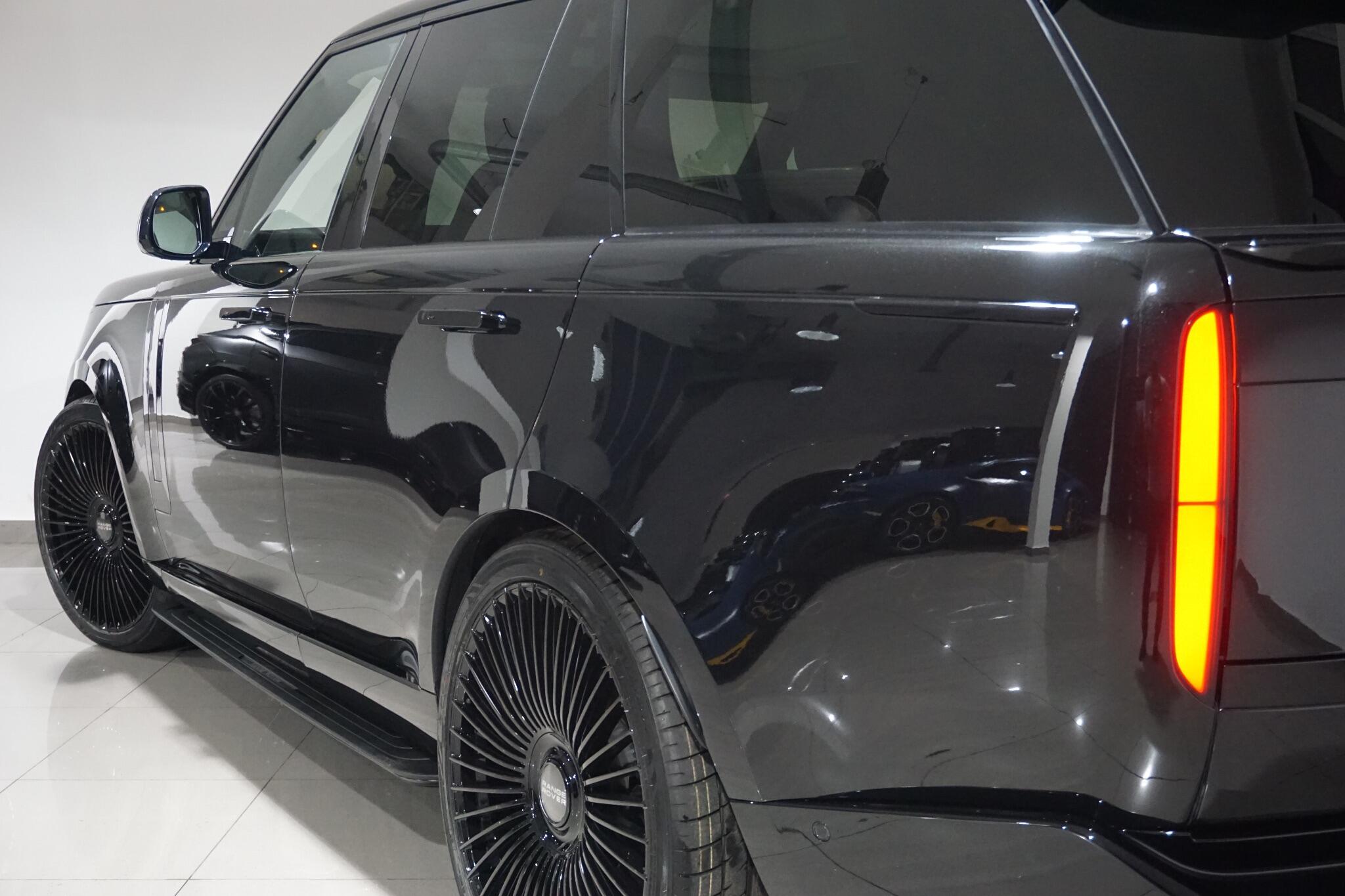 Land Rover Range Rover 3.0 D300 MHEV Autobiography SUV 5dr Diesel Auto 4WD Euro 6 (s/s) (300 ps)